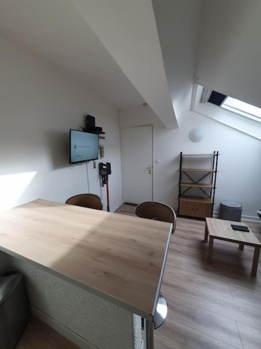 Le Studio Du Moulin Apartment Charleville-Mezieres Exterior photo