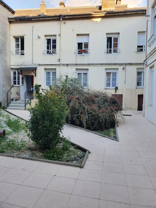 Le Studio Du Moulin Apartment Charleville-Mezieres Exterior photo